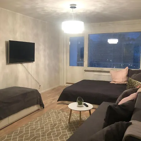 Perheasunto Keskustassa *